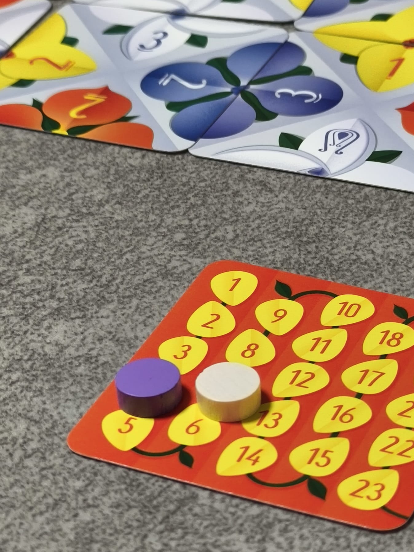 Petals - Juego de mesa - Buscalume - 8+ años - 2 a 5 jugadores