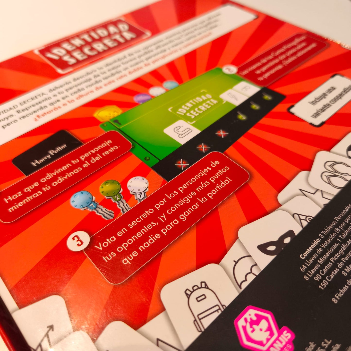 Identidad Secreta - Juego de mesa - Tranjis - +10 años - Desde 9 o más años