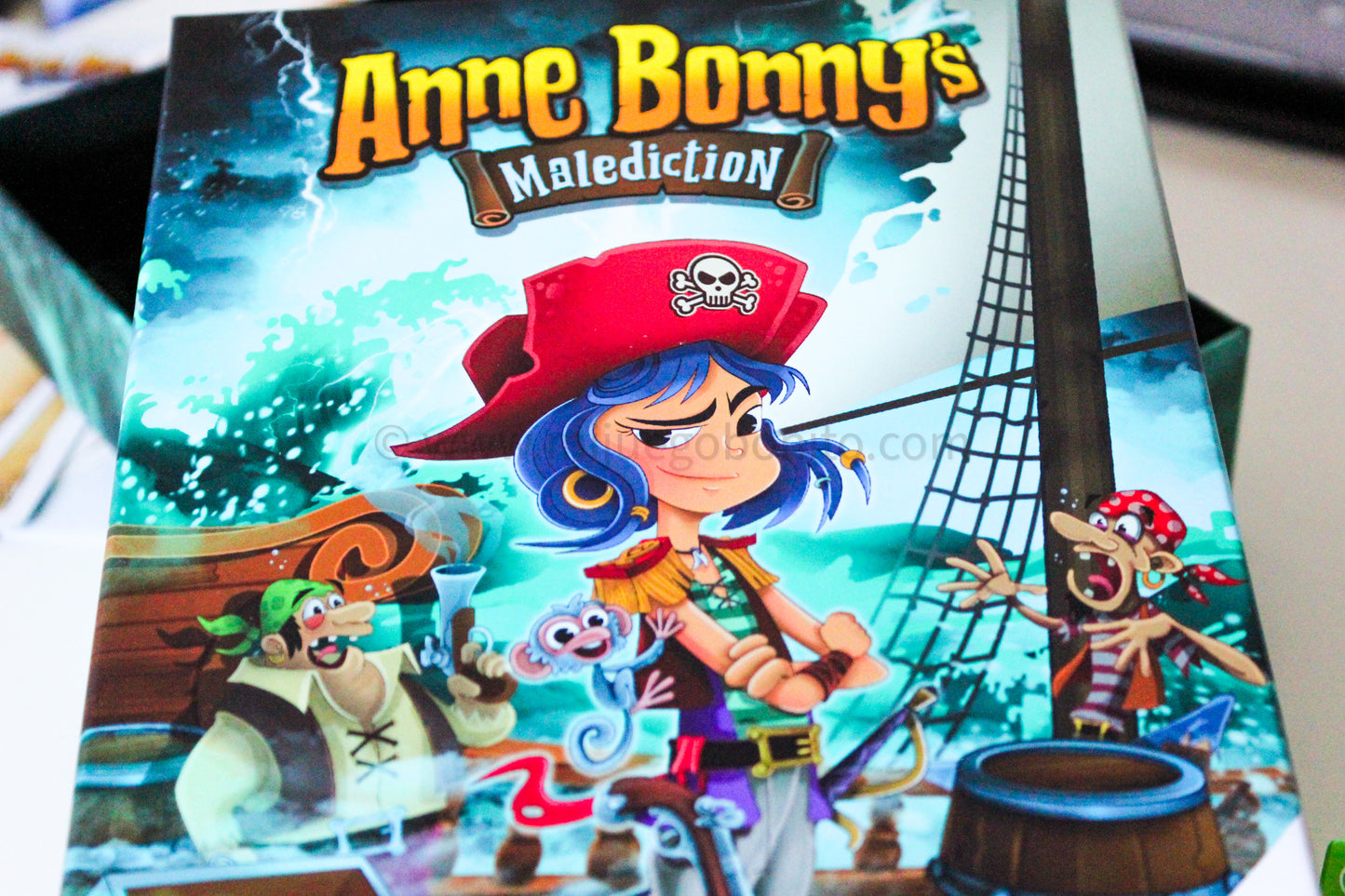 ANNE BONNY’S MALEDICTION - Juego de mesa - Cayro - Desde 8 años - De 2 a 5 jugadores
