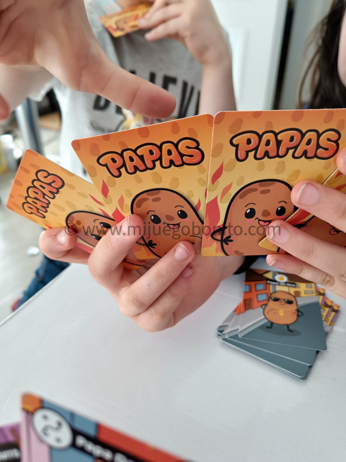 Papas - Juego de mesa - GDM Games - Desde 8 años - 2 a 6 jugadores
