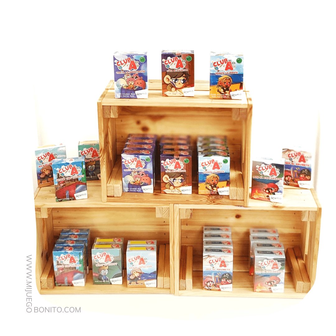 3 nuevos juegos de mesa educativos del CLUB A ¿Conoces ya los 3 nuevos títulos del Club A de @gamesatomo ? ¿Necesitas otras formas para que tus hijos puedan aprender, practicar y repasar sobre distintas materias como lengua, lógica, inglés, cálculo y much