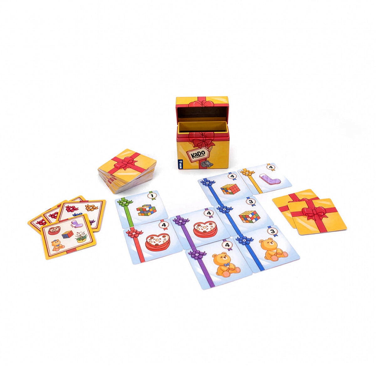 KADO - Juego de cartas familiar de combinar regalos y deducción - 2-5 jugadores - +8 años - Devir