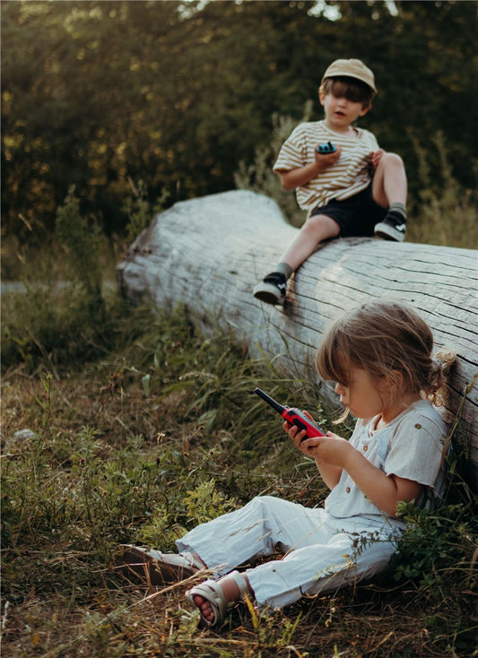 KIDYTALK – Walkie Talkies para niños de 3 a 12 años – Fomenta la comunicación y el juego al aire libre