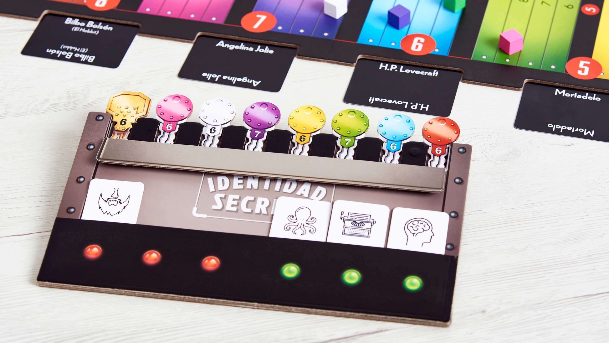 Identidad Secreta - Juego de mesa - Tranjis - +10 años - Desde 9 o más años Board Games