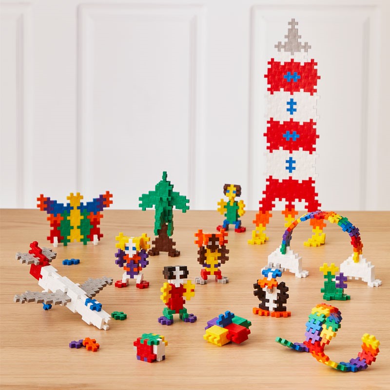 Cubo de piezas: colores básicos 600 pcs  Juego de construcción desde los 5 años