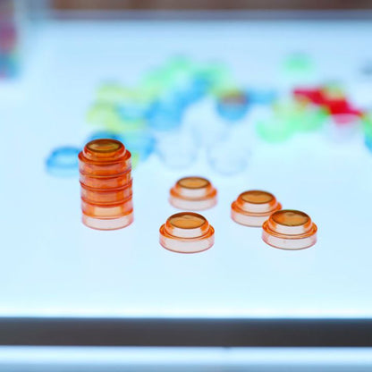 Fichas apilables de colores translúcidas para contar. Pack de 500 piezas Tickit - Desde 3 años