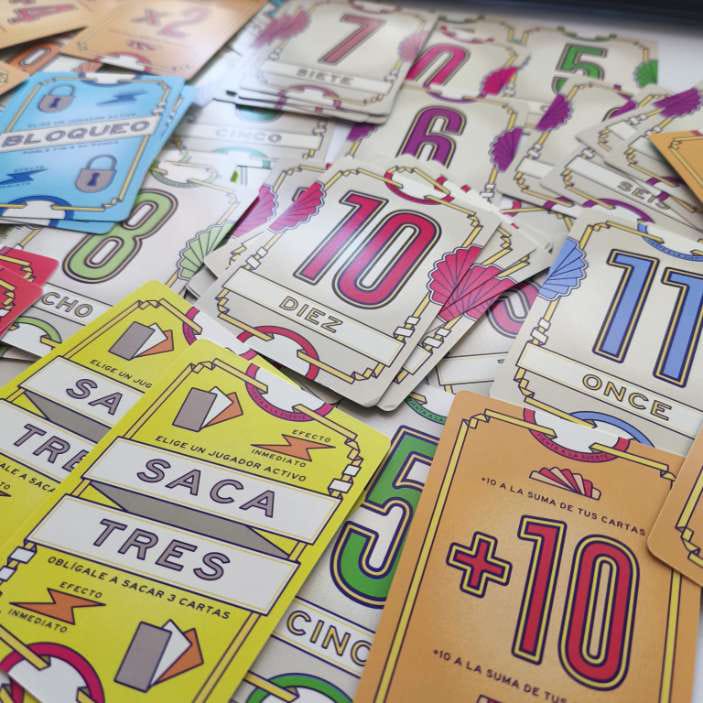 Flip 7, juego de cartas de gestión del riesgo, 20 minutos, desde 8 años