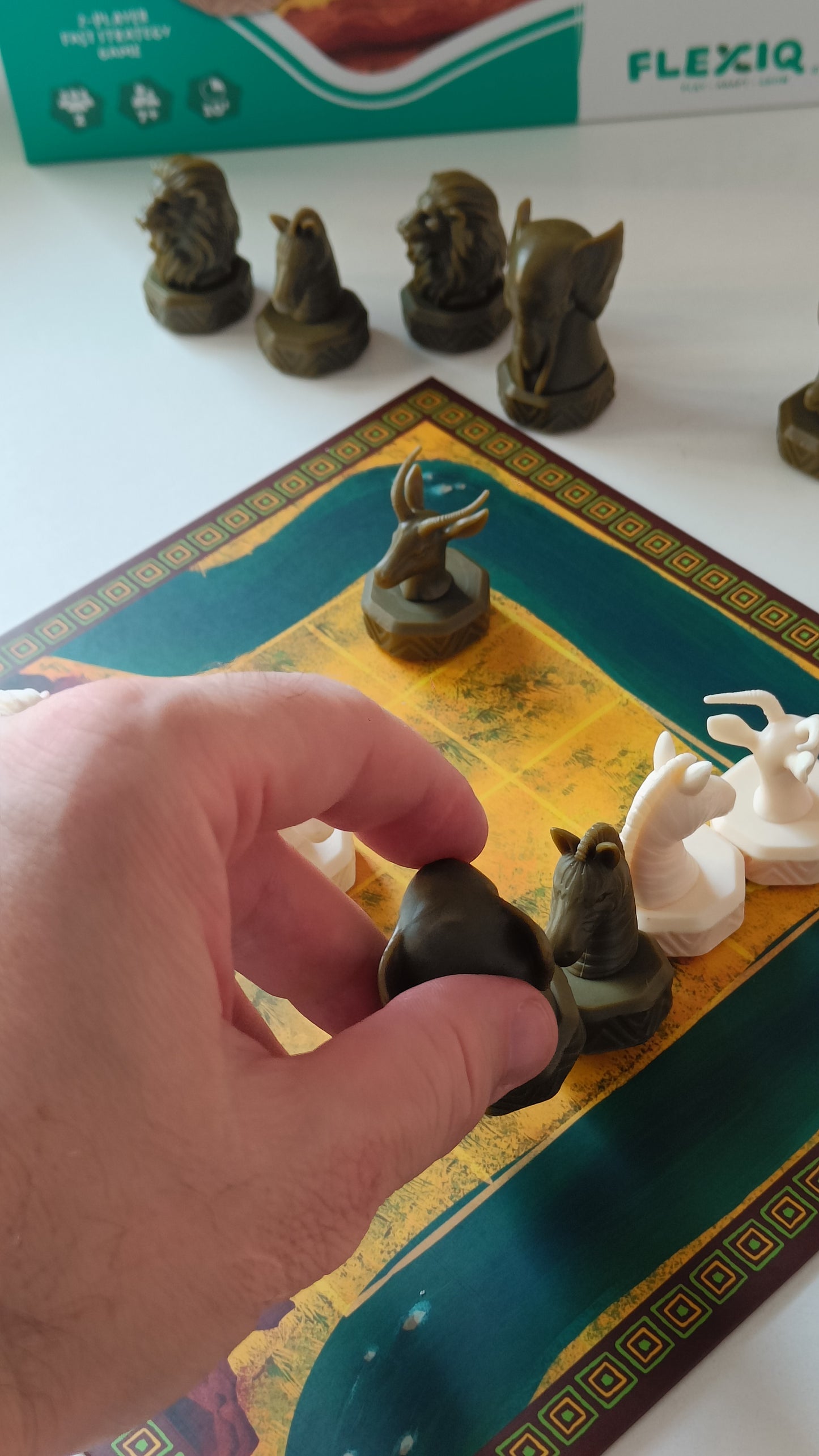 Strategeti - Juego de estrategia y lógica - Flexiq - 7+ años - 2 jugadores