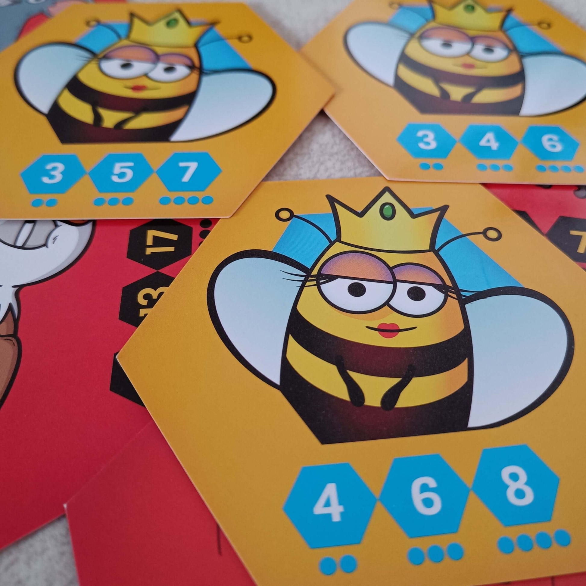 🐝 Salvar a la Reina – Cooperación, sumas y piques en la colmena (5+ años · 2-4 jugadores · 15 min) · Funtastic