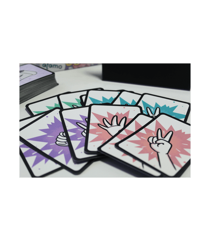 Unicornia Juego de Cartas - Atomo - Desde 6 años