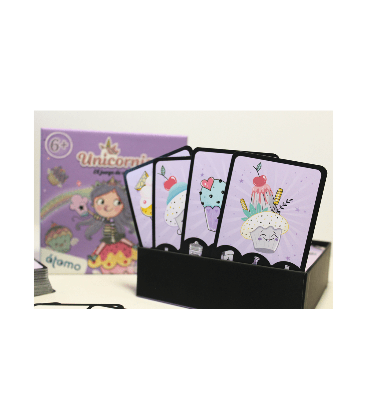 Unicornia Juego de Cartas - Atomo - Desde 6 años Board Games