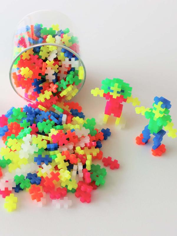 Tubo Neon 100 pcs Juego de construcción desde los 5 años Building Toys
