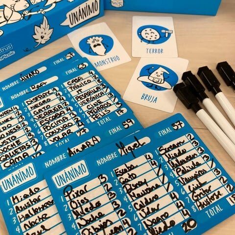 Unánimo – Juego de palabras, conexión y risas en grupo (8+ años · 3-8 jugadores) · Brain Picnic